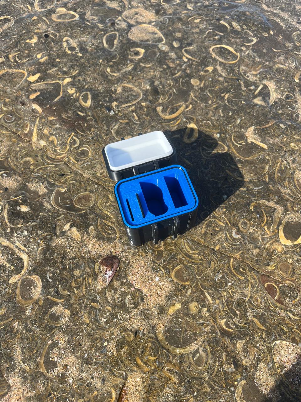 Double Battery and SD card case